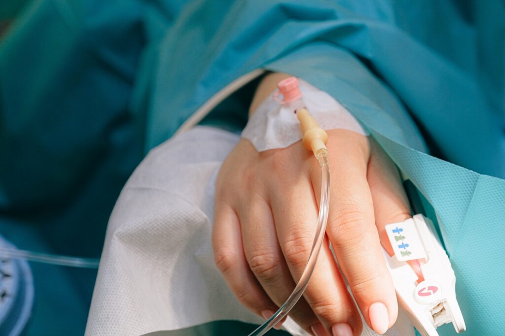 Salarié consultant son médecin après une rechute pendant un mi-temps thérapeutique